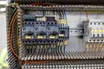 151 Y2 A7530 SW Elektroschrank Details